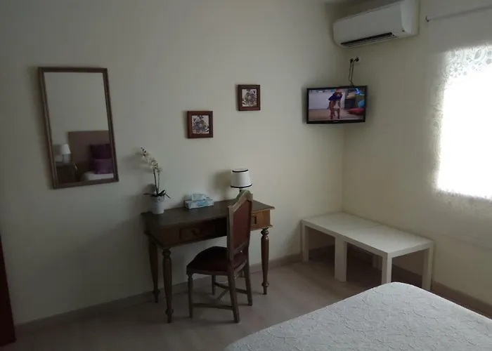 De - * Αλμπουφέιρα